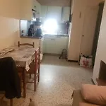 T2 100 M De La *